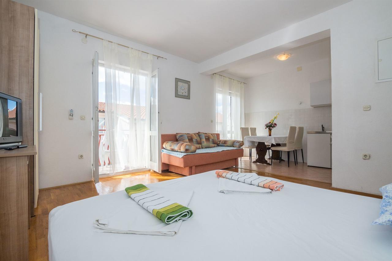 Apartments Zeljko Makarska Eksteriør billede